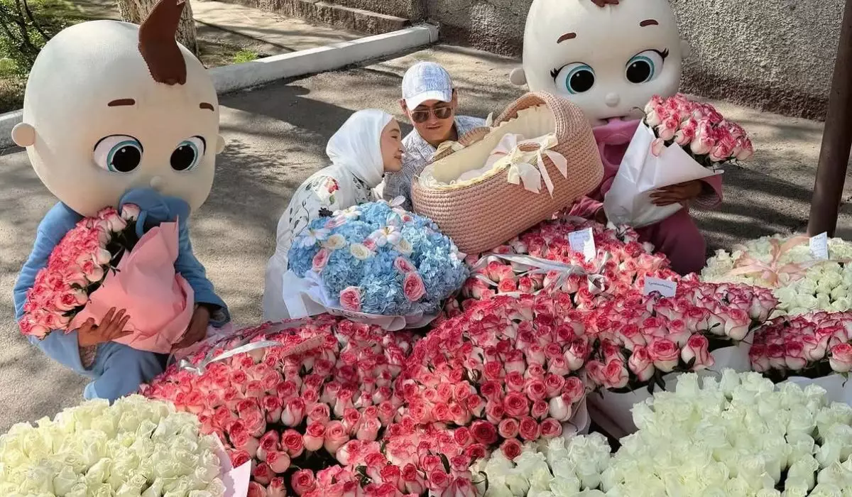 Төреғали Төреәлі қызын перзентханадан ерекше сән-салтанатпен шығарып алды