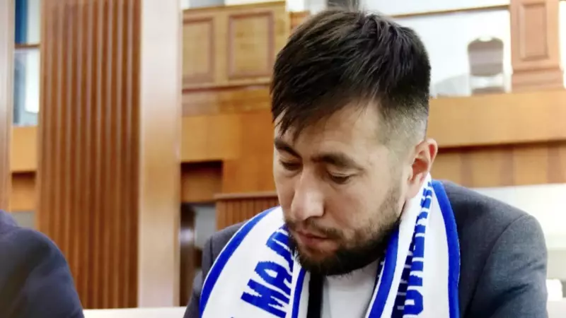 «Оқжетпес» клубының бас бапкері тосын сый алды