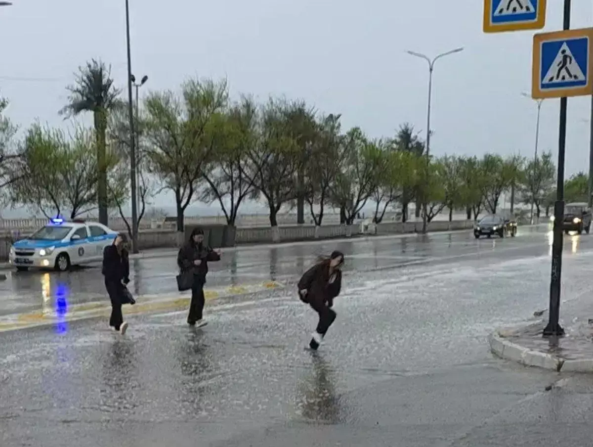 Актау затопило проливным дождем - новости на Lada.kz 13.04.2026