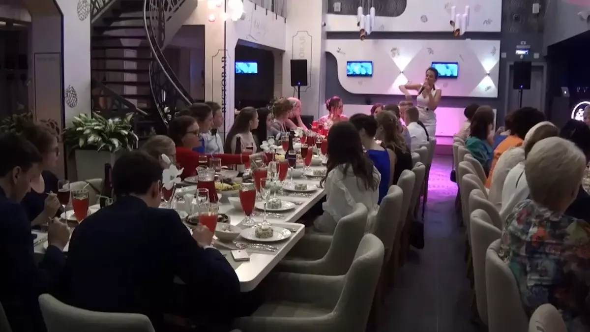 Ақша жинауға қатаң тыйым салынды: мектеп бітіру кеші білім беру ұйымында өтеді