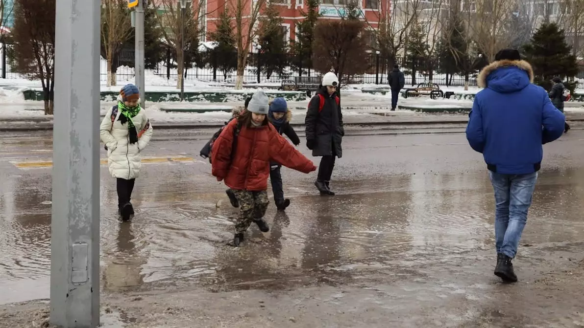 Астану накроют осадки и мороз, Алматы - дожди и грозы