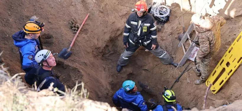 Грунт обрушился во время земельных работ в Павлодаре: есть погибшие