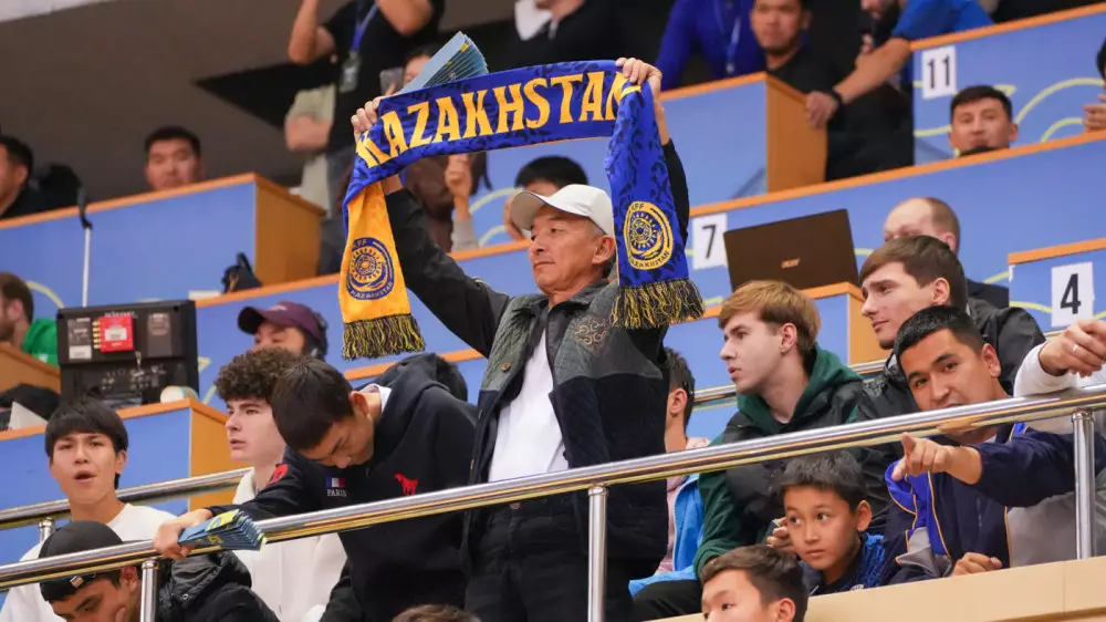 Казахстан - Азербайджан: прямая трансляция первого матча после смены тренера