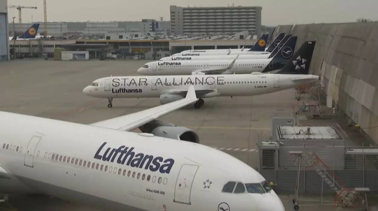 Пилоты авиакомпаний бастуют в Германии