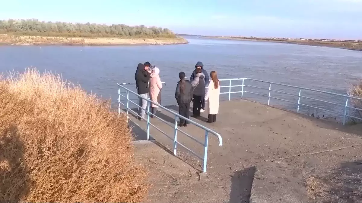 Баласы Жайық өзеніне батып, көз жұмған Мерлан Санаттың туыстары әділдік талап етіуде