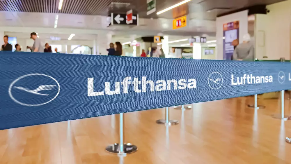 Бортпроводники вслед за пилотами: забастовки в Lufthansa набирают обороты