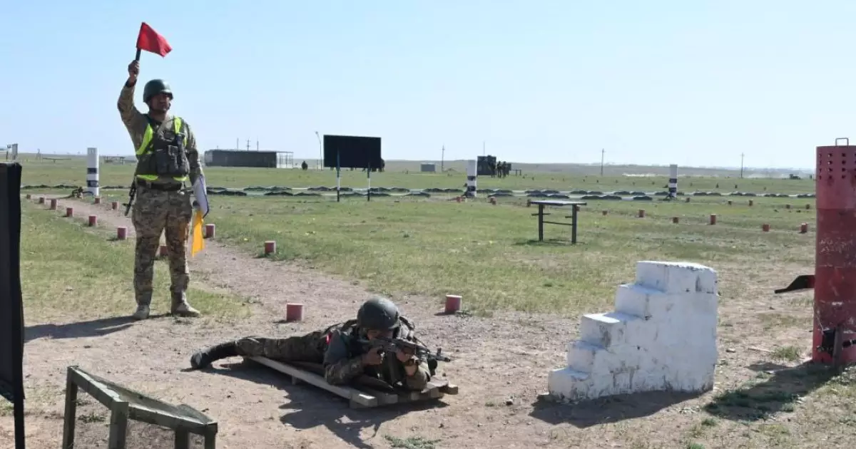  Әскери бөлімдерде жауынгерлік дайындық деңгейі тексеріліп жатыр 