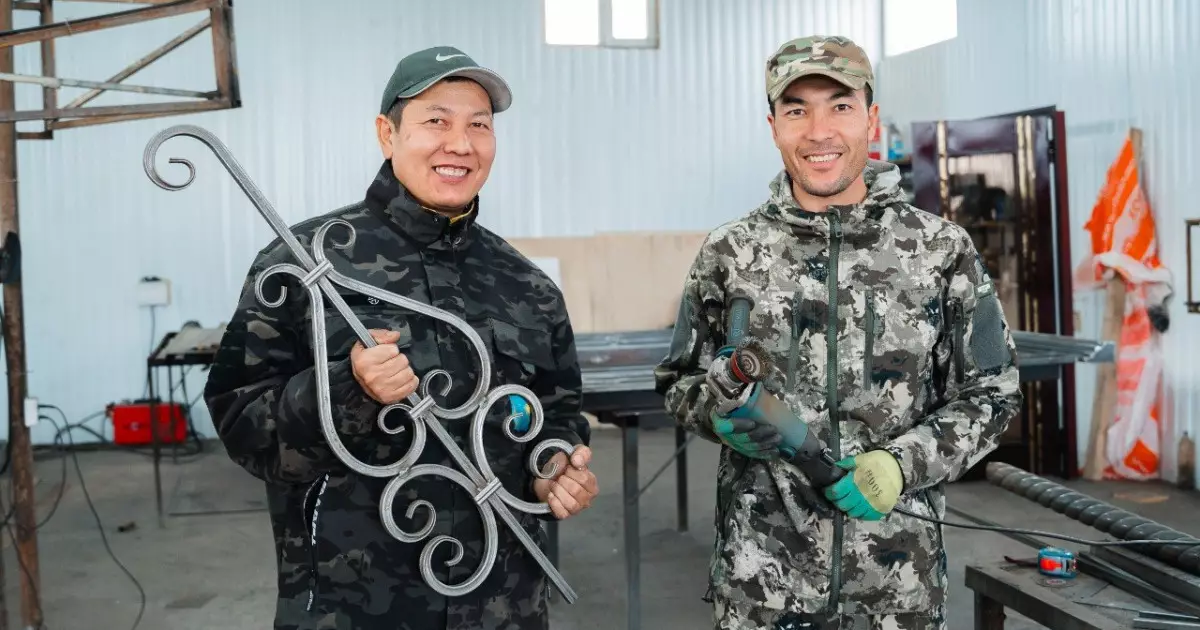   Кәсіпкер ауылда металдан жиһаз жасайтын цех ашты   