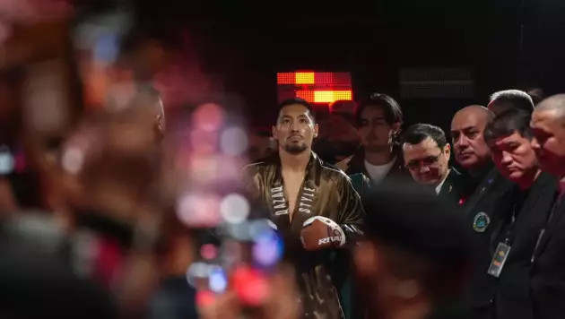 Жәнібек Әлімханұлы әлемнің ең мықты боксшылары қатарына кірді