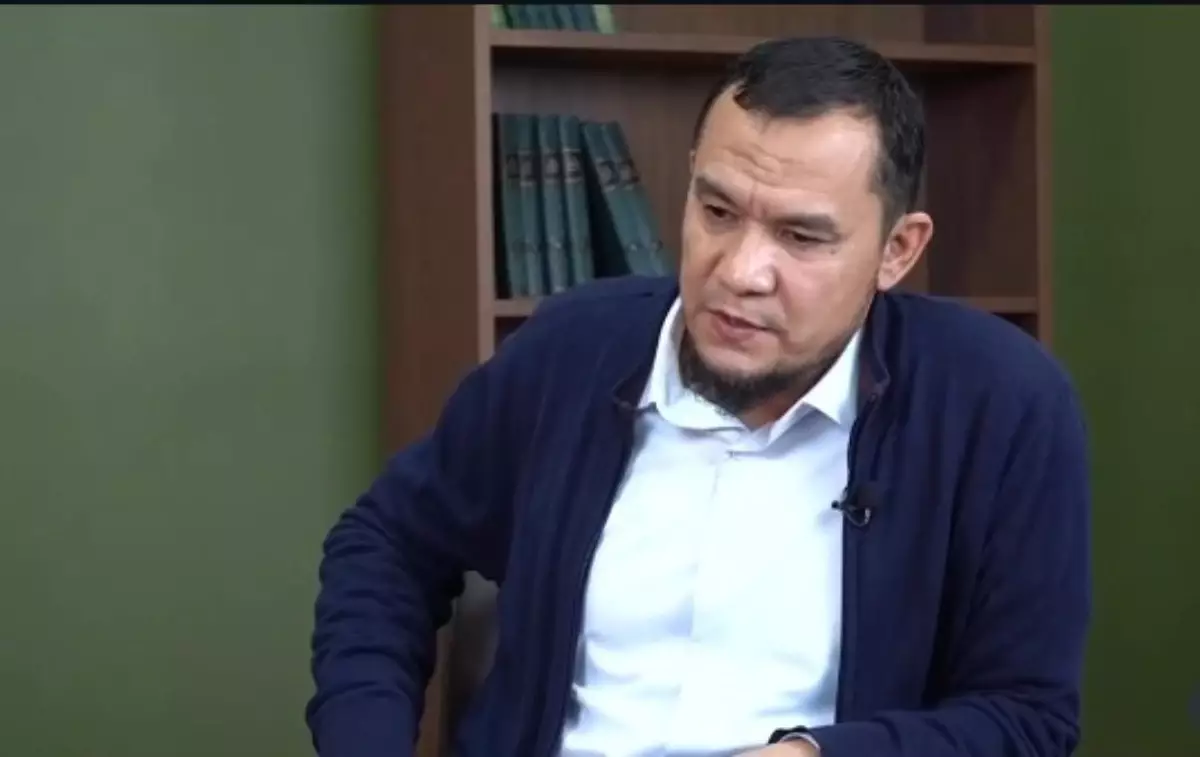 Уағызшы ретінде танылған Дарын Мубаров 860 мың теңге айыппұл арқалады