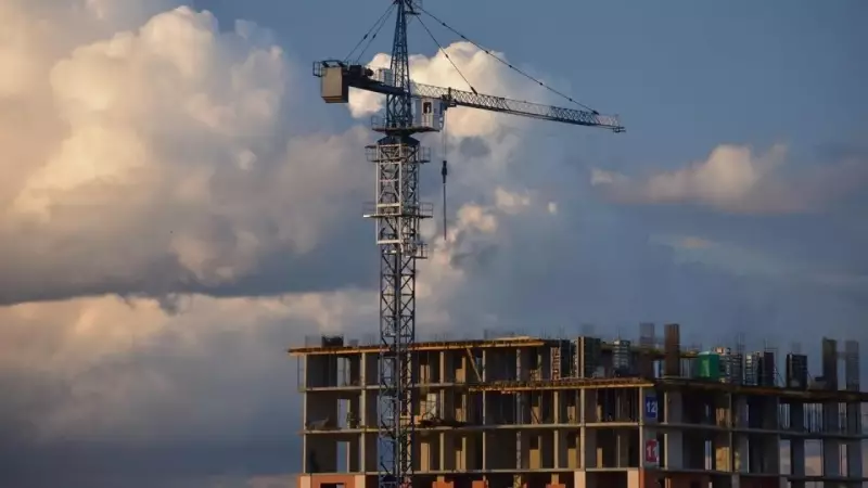 Сроки снова сорвали: дольщики в Атырау не могут получить квартиры от BI Group