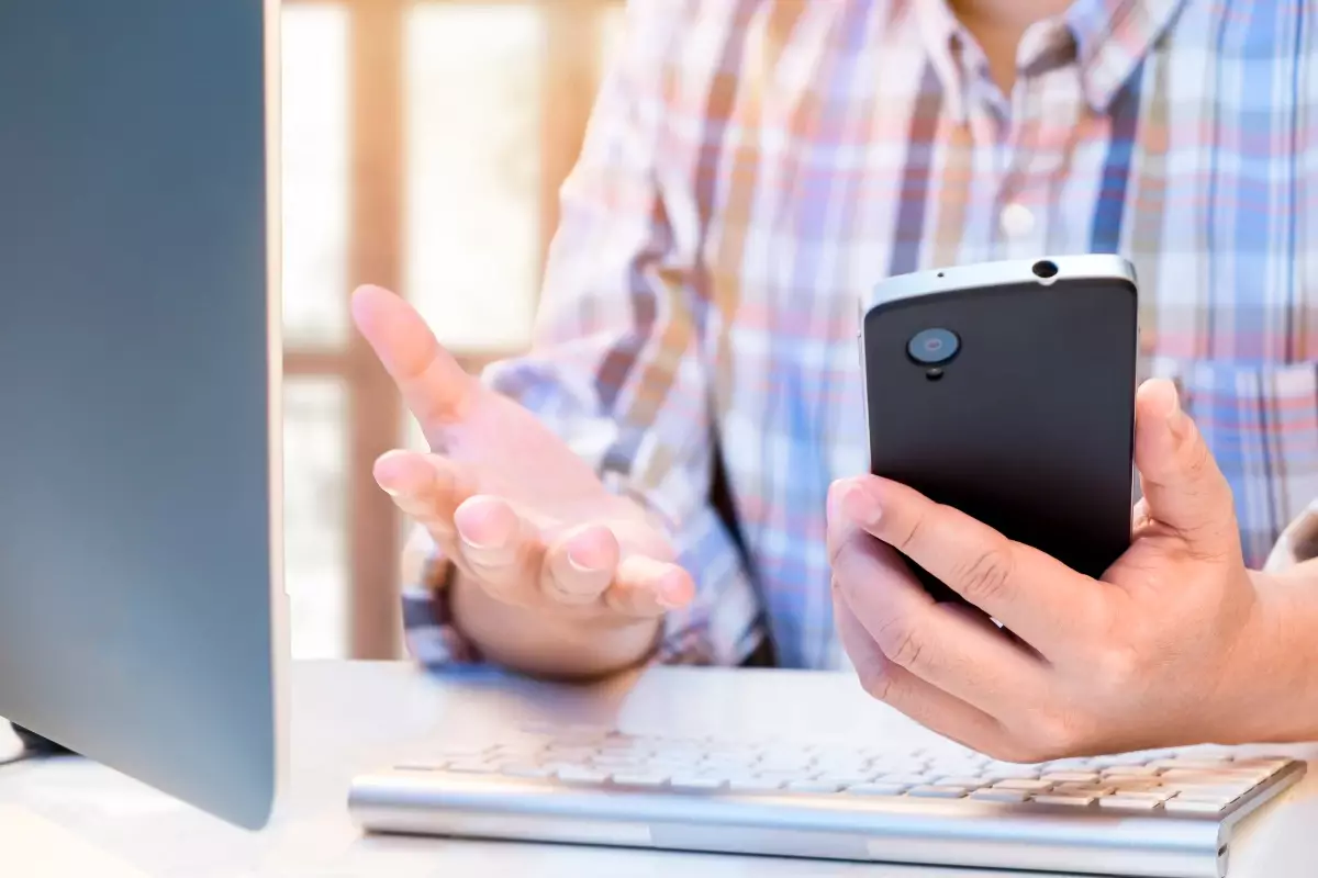 "Кофеге аударылған ақша мен тойға сыйақы": Қаржы министрлігі қазақстандықтардың тұрмыстық аударымын тексере ме?