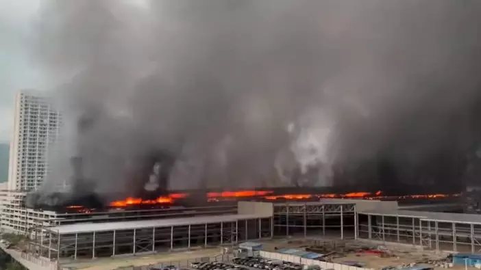 В Китае загорелся гараж с автомобилями BYD