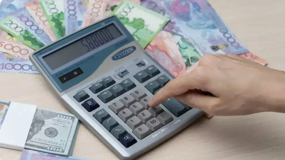 Бюджет қызметкерлерінің жалақысы өсе ме? Үкімет жоспарымен бөлісті 