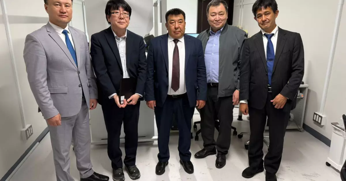  Ғылымға серпін: ЕҰУ Жапониямен байланысын нығайтты 