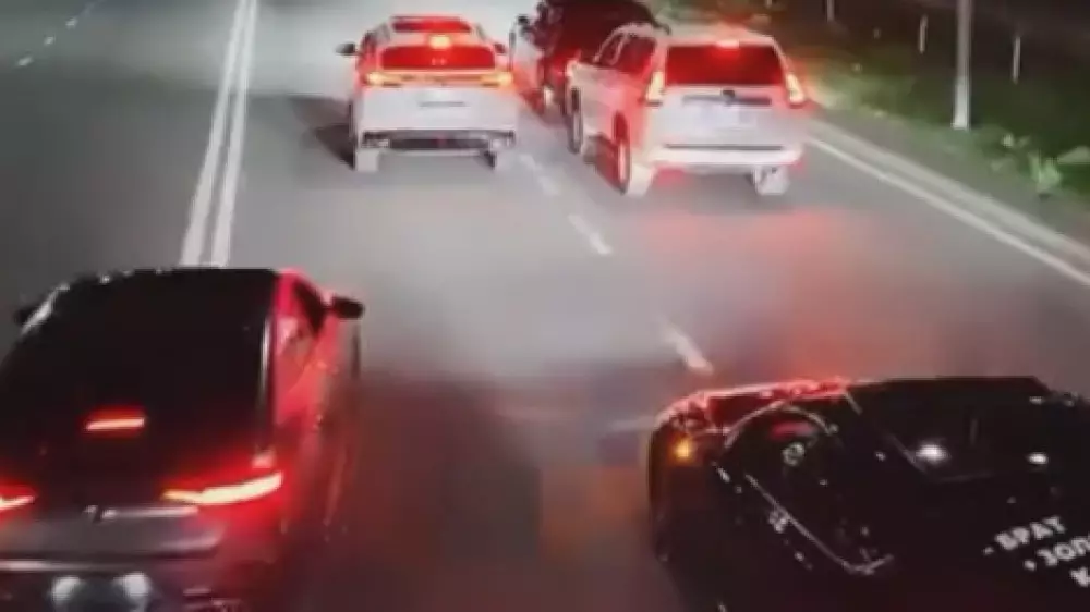 Свадьба в Шымкенте закончилась арестами и штрафстоянкой