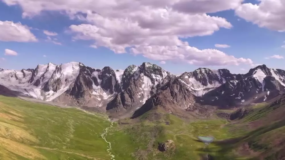 “Наши Доломиты“. Потрясающую локацию близ Алматы показал алматинец