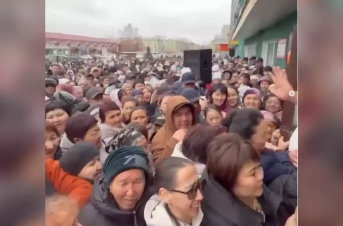 Өскеменде тегін палау таратқан кәсіпкерге айыппұл салынды