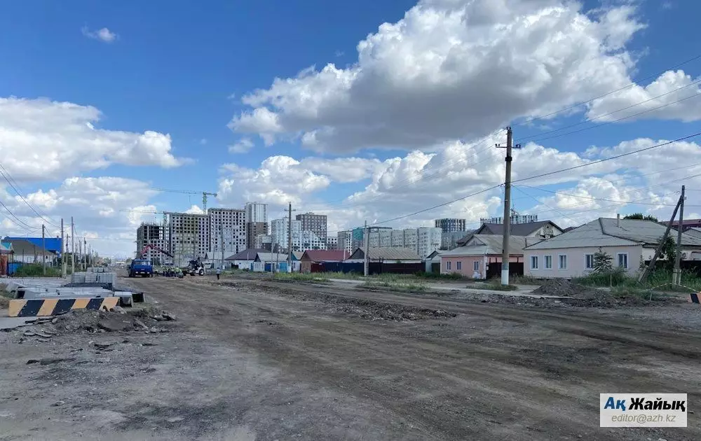 В Атырау ремонт улицы Гагарина за 2 млрд 395 млн тенге растянулся уже на второй год