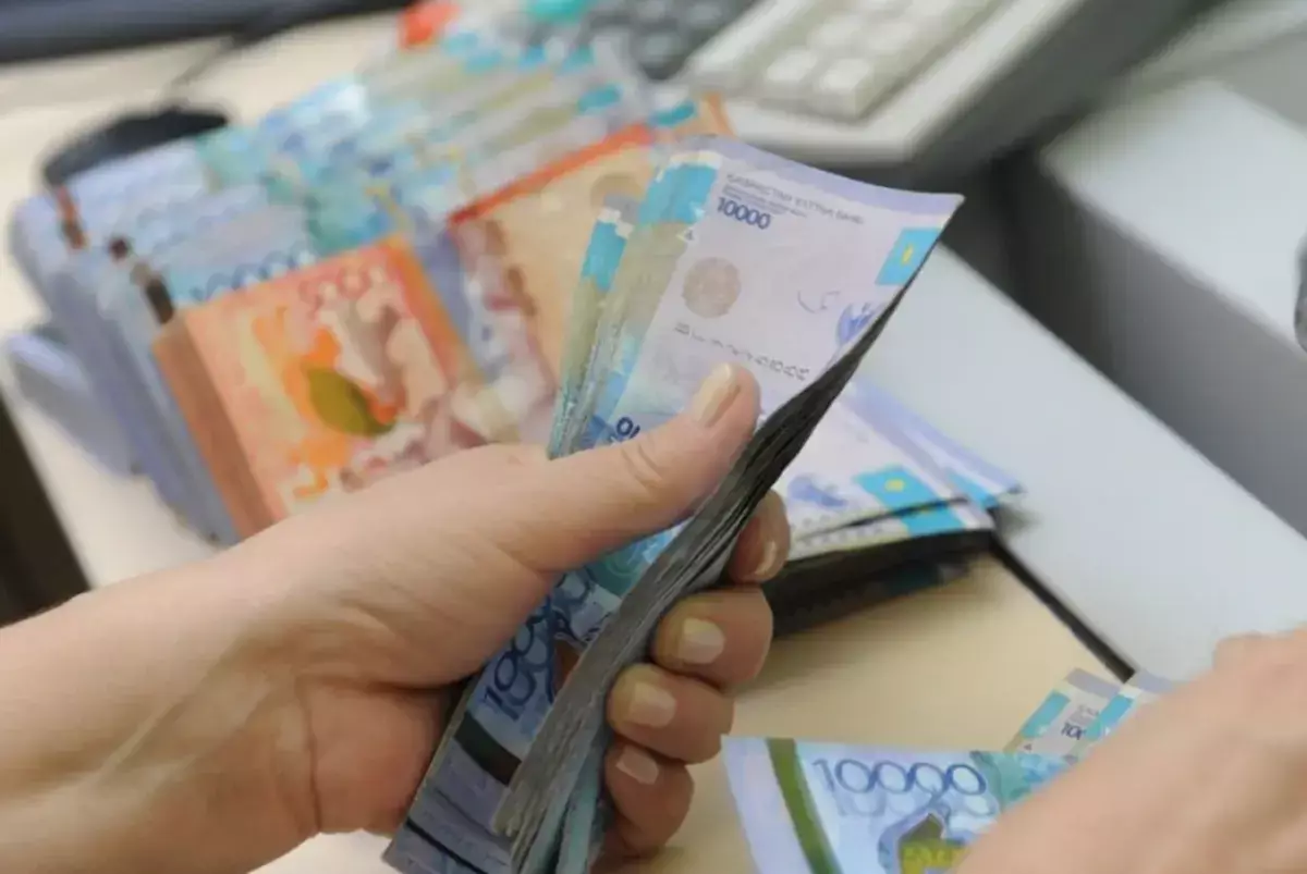 Минимальная зарплата в Казахстане может вырасти почти вдвое - новости на Lada.kz 14.04.2026