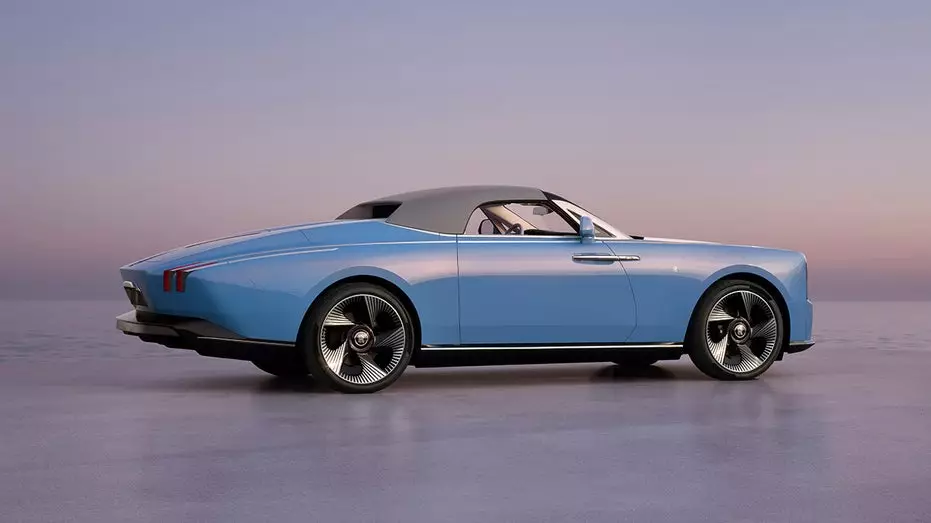 Rolls-Royce представляет эксклюзивный Project Nightingale — первую модель новой коллекции Coachbuild.