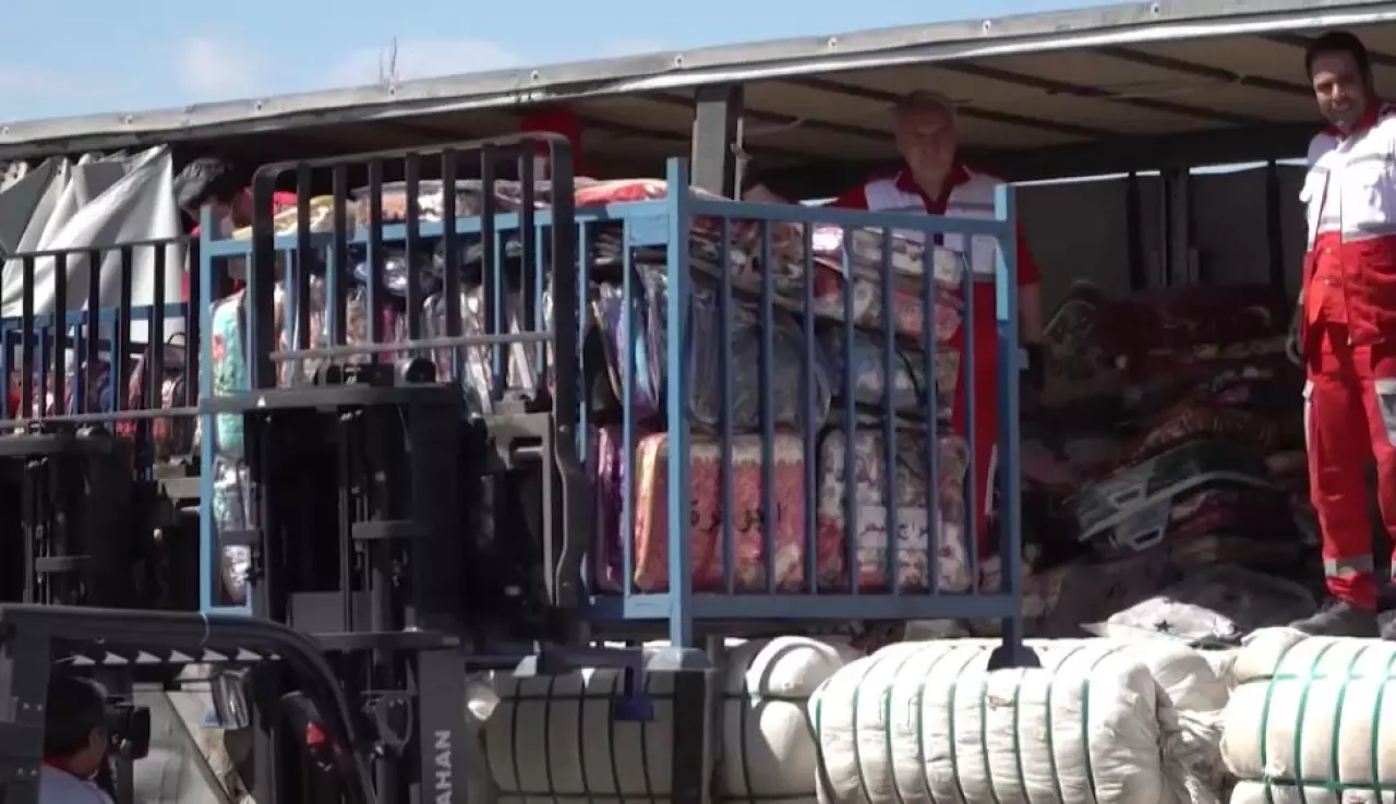 Қызыл Жарты Ай қайырымдылық қоры Иранға 171 тонна гуманитарлық көмек жөнелтті