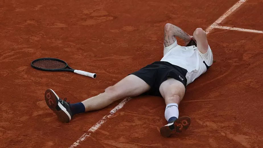 Бублик сенсационно проиграл на турнире в Германии. Мог вернуться в топ-10 (ВИДЕО)