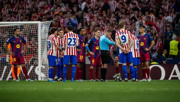 Звезда "Барселоны" обвинил судей в вылете из Лиги чемпионов