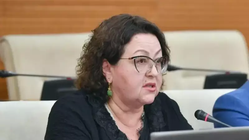 «Лучше перебдеть» – депутат разъяснила, кто отвечает за выпускников после школы