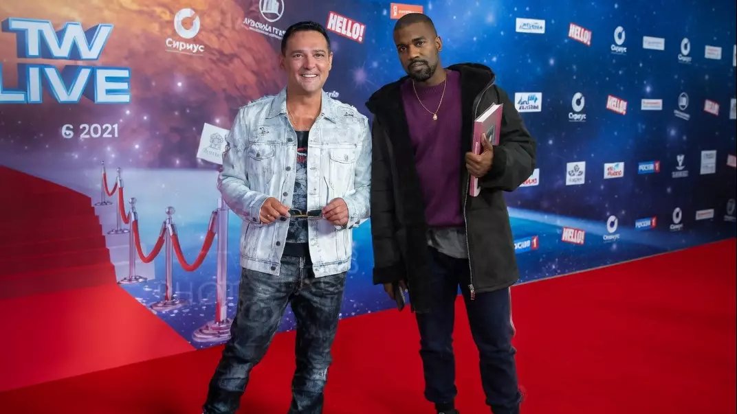 «Канье Уэст» спел «Седую ночь»: как ИИ-хит возглавил мировые чарты