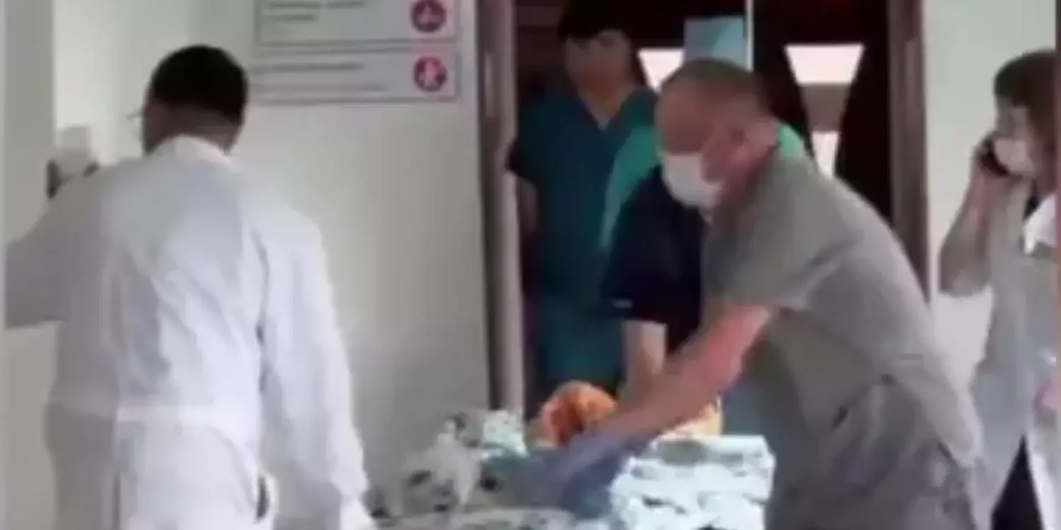 Басы тесіліп, миы зақымдалған: Қарағанды облысында басына кірпіш құлаған бүлдіршін комада жатыр