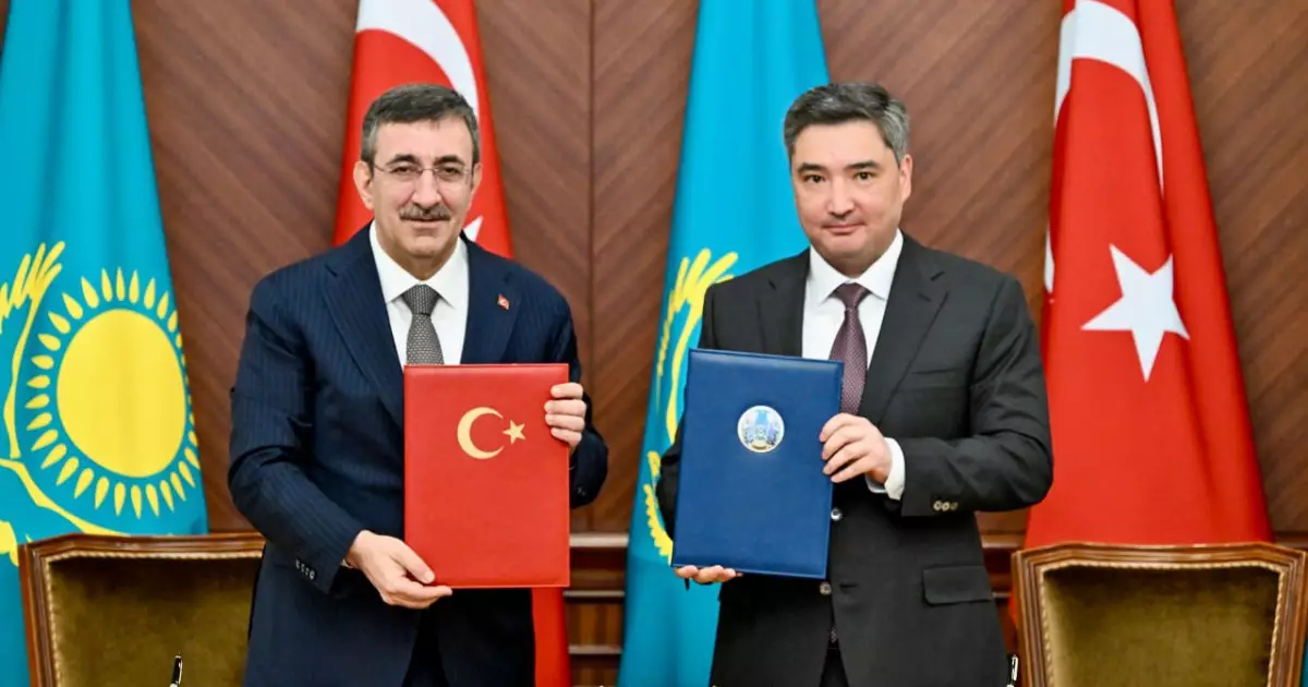  Олжас Бектенов пен Түркия вице-президенті үкіметаралық комиссияның отырысын өткізді 