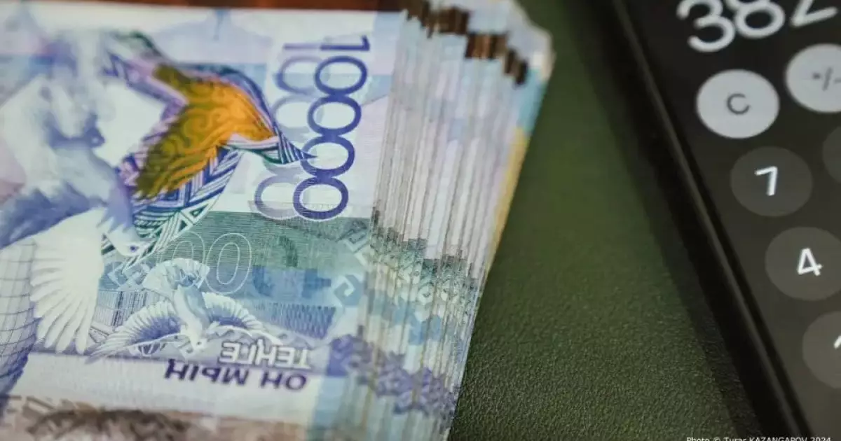  Лимит на кредиты и рассрочки введут в Казахстане 