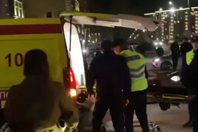 Ақтауда жаяу жүргіншілер өткелінде қызды көлік қағып кетті