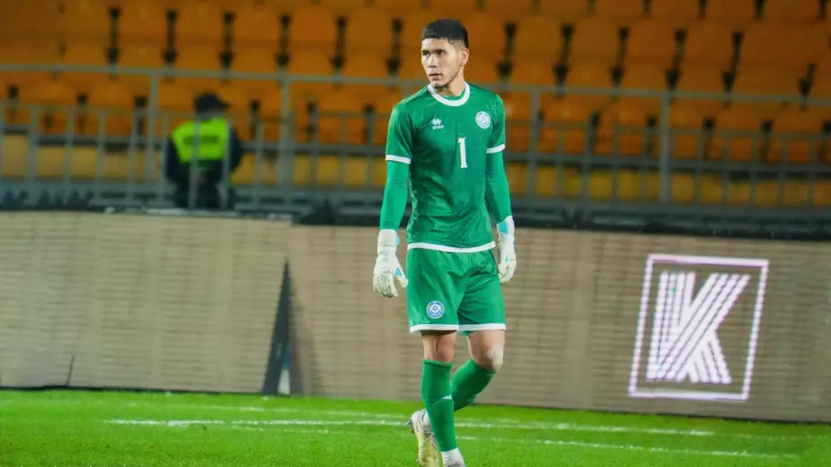 Анарбеков, Калмурза и другие. В сборной России назвали топовых вратарей Казахстана