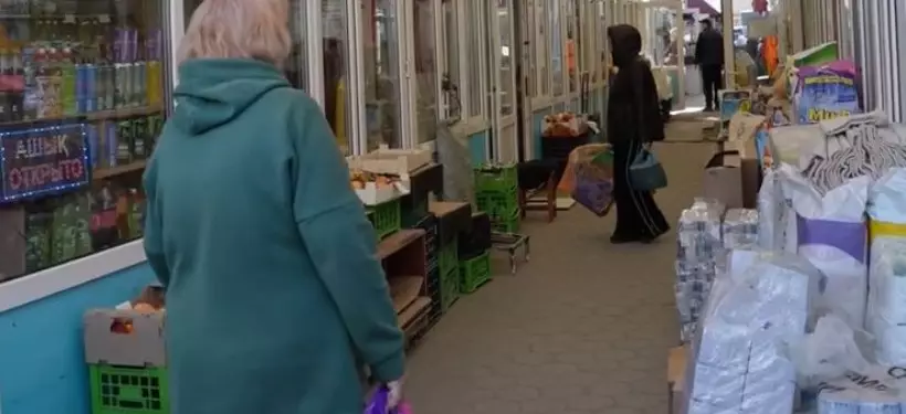 Семейдегі сауда үйлерінің санитарлық жағдайы сынға ұшырады