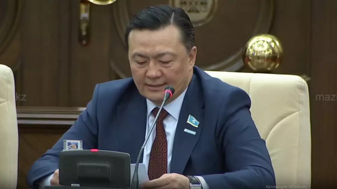 «Қолдан жасалған төсбелгі, псевдомарапат»: Ерболат Сатыбалды өзекті мәлімдеме жасады