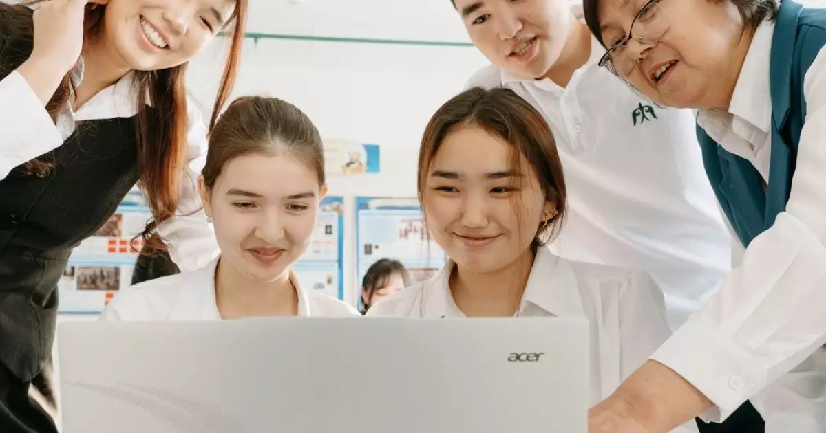  Қазақстанда 165 мың мұғалім ChatGPT пайдаланып жүр 