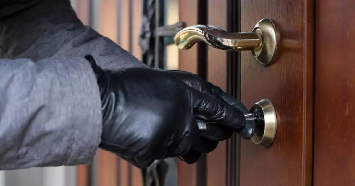   Ұлытау облысында сейфті көтерген үш күдікті қолға түсті   