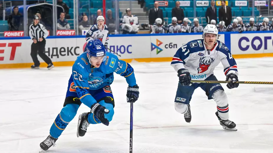 "Барыс" продлил игроков сборной Казахстана и расстался с американцем. А что с другими контрактами? 