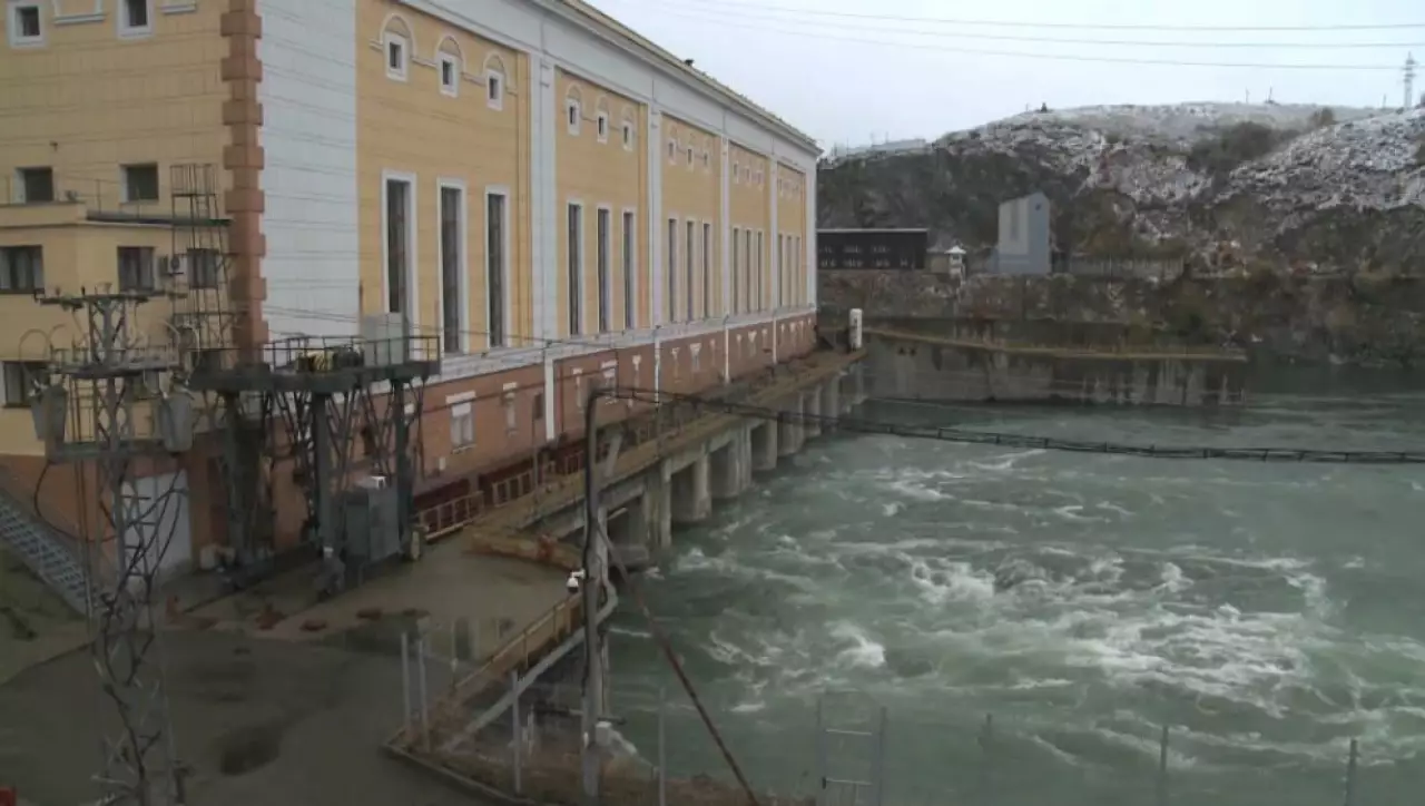 Өскеменде Ертіс пен Үлбінің арнасы тола бастады