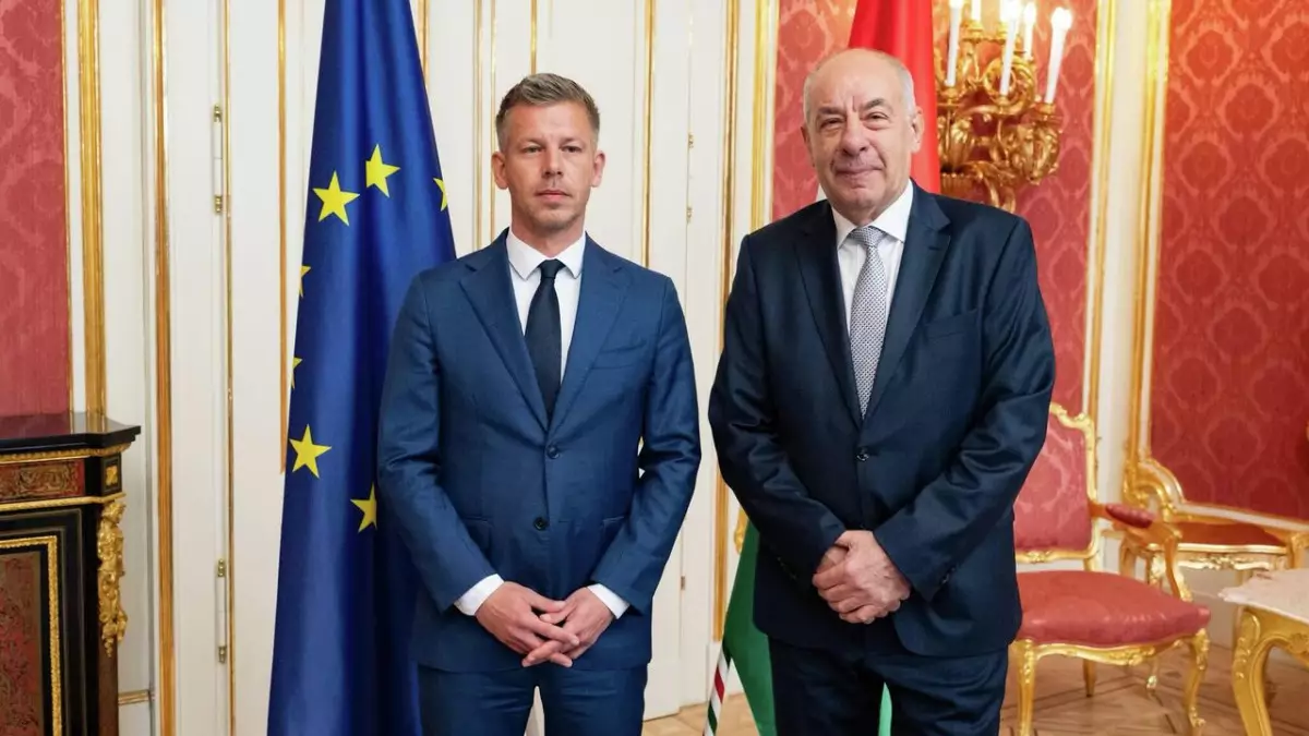 Лидер партии «Тиса» призвал президента Венгрии уйти в отставку