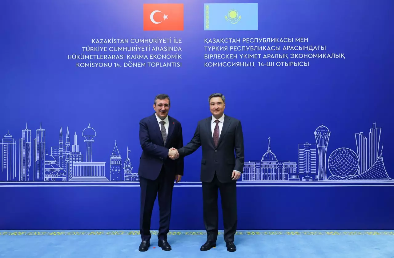 Казахстан и Турция обсудили расширение энергетического сотрудничества.