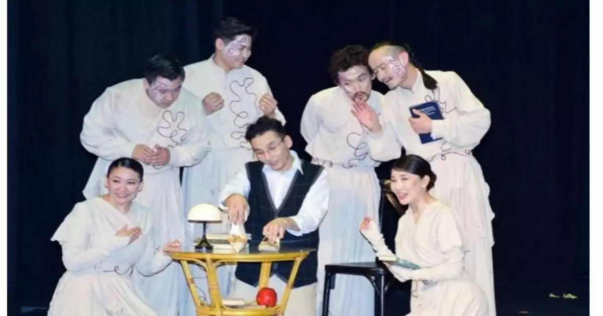   «Қызыл алма»  шығармасы  сахналанды   