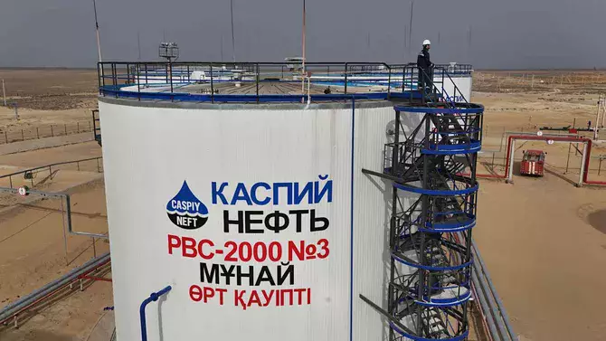 Казахстан укрепляет роль в поставках нефти в Европу.