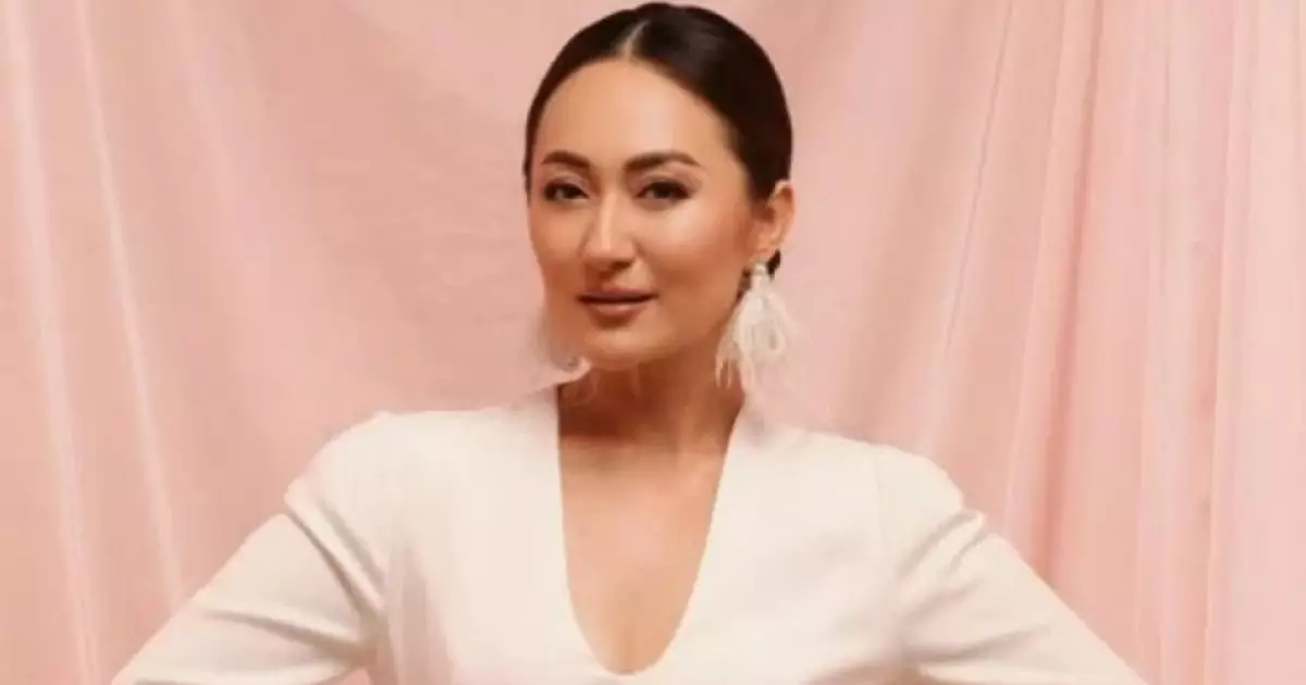  «Әйелдердің миын ашытып болдыңыздар»: әнші Бақыт Тұрман коучтарға үн қатты (ВИДЕО) 