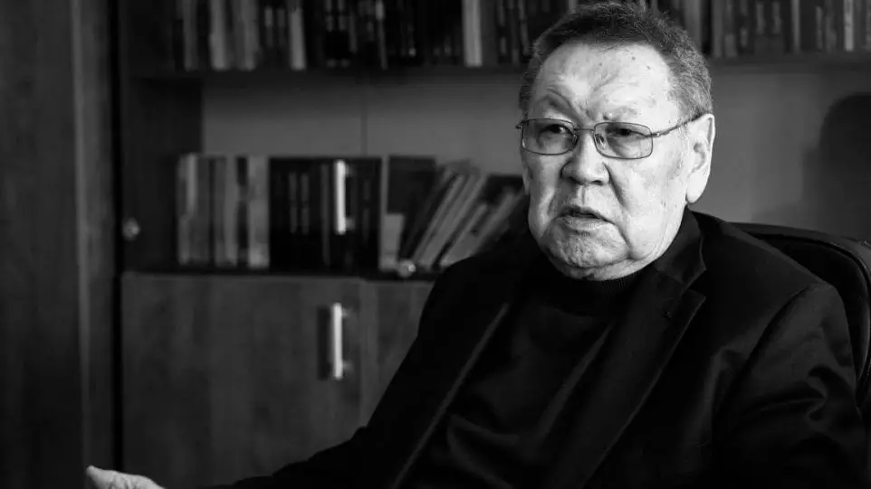 Қазақ театры қара жамылды: Есмұхан Обаев дүниеден өтті