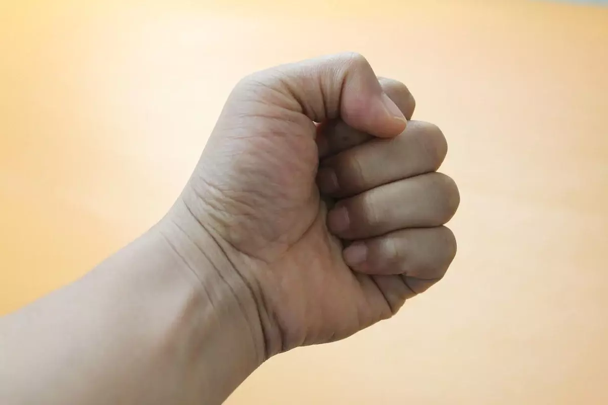 Избили врача и медсестру: в Экибастузе задержали троих напавших на медиков