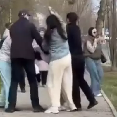 Блогер, оскорблявшая детей, попала на видео драки в Костанае
