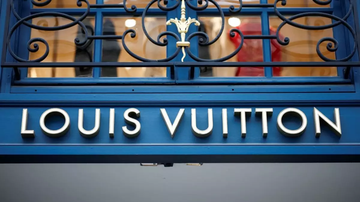 Таяу Шығыстағы қақтығыс Louis Vuitton-ның табысын төмендетті